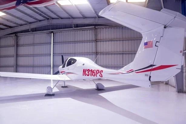 2024 DIAMOND DA40 NG Photo 4