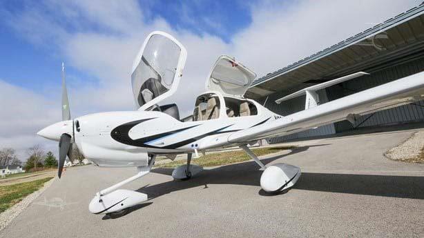 2021 DIAMOND DA40 NG Photo 2