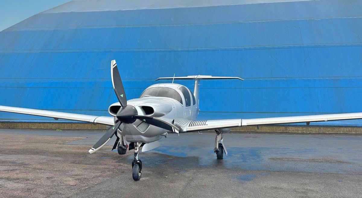 2023 Diamond DA50RG Photo 2