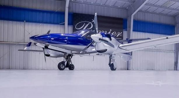 2025 DIAMOND DA42 NG Photo 2