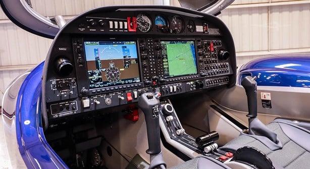 2025 DIAMOND DA42 NG Photo 3