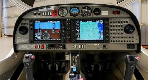 2006 Diamond DA40-180 Photo 6