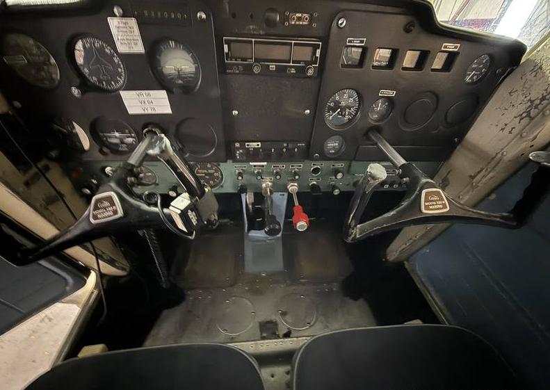 Cessna 150 Photo 4