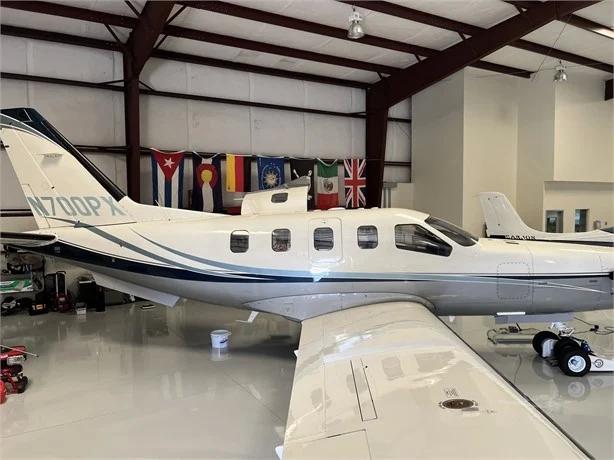 2003 SOCATA TBM 700C2 Photo 2