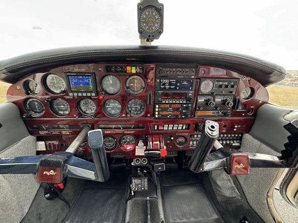 1977 PIPER ARCHER II Photo 4