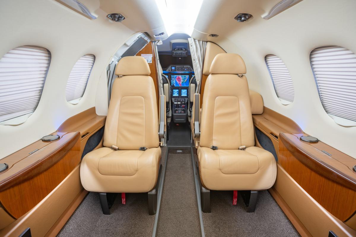 2017 Embraer Phenom 100EV Photo 4