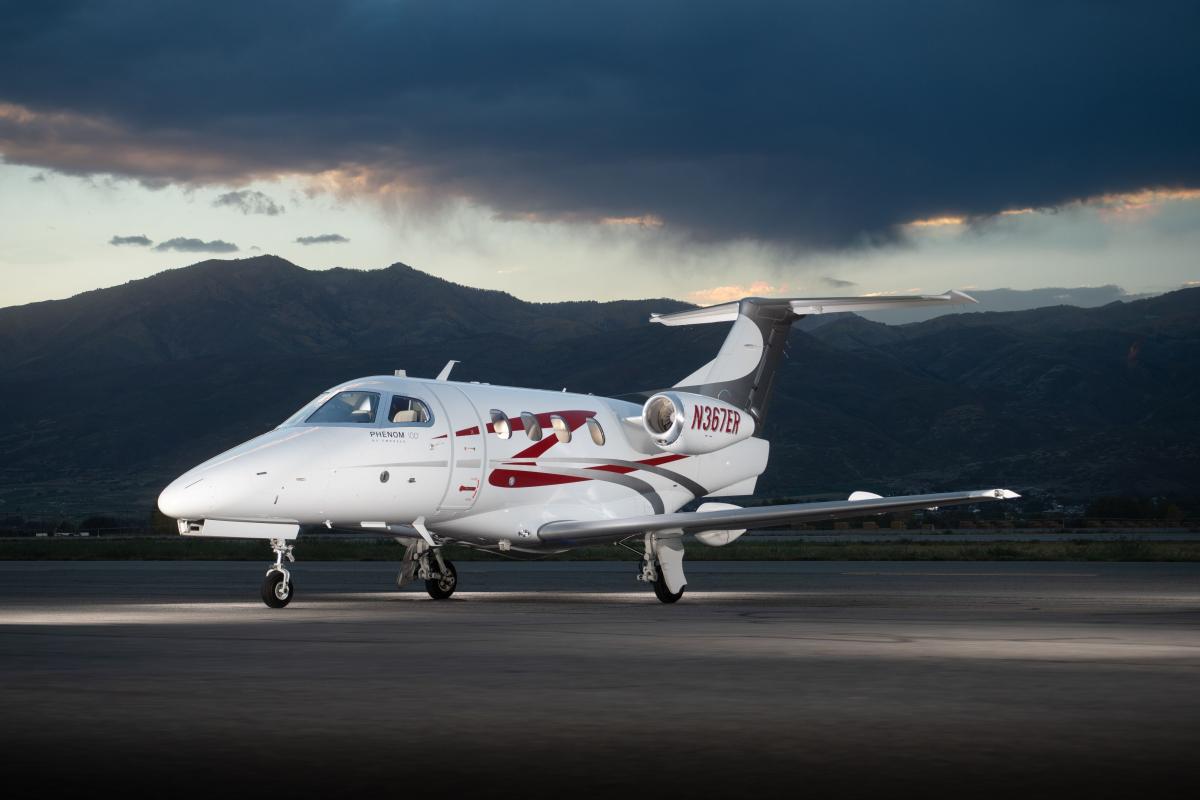 2010 Embraer Phenom 100 Photo 2