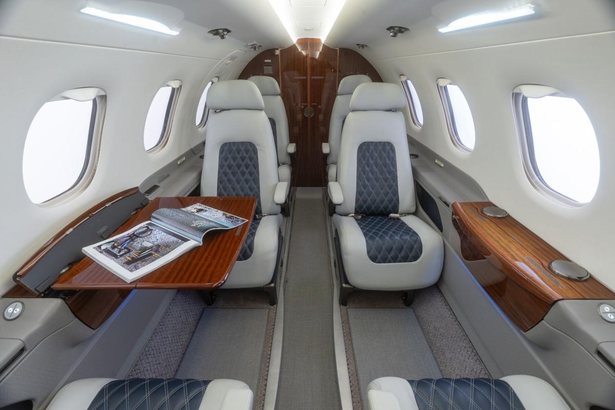 2012 Embraer Phenom 300 Photo 4