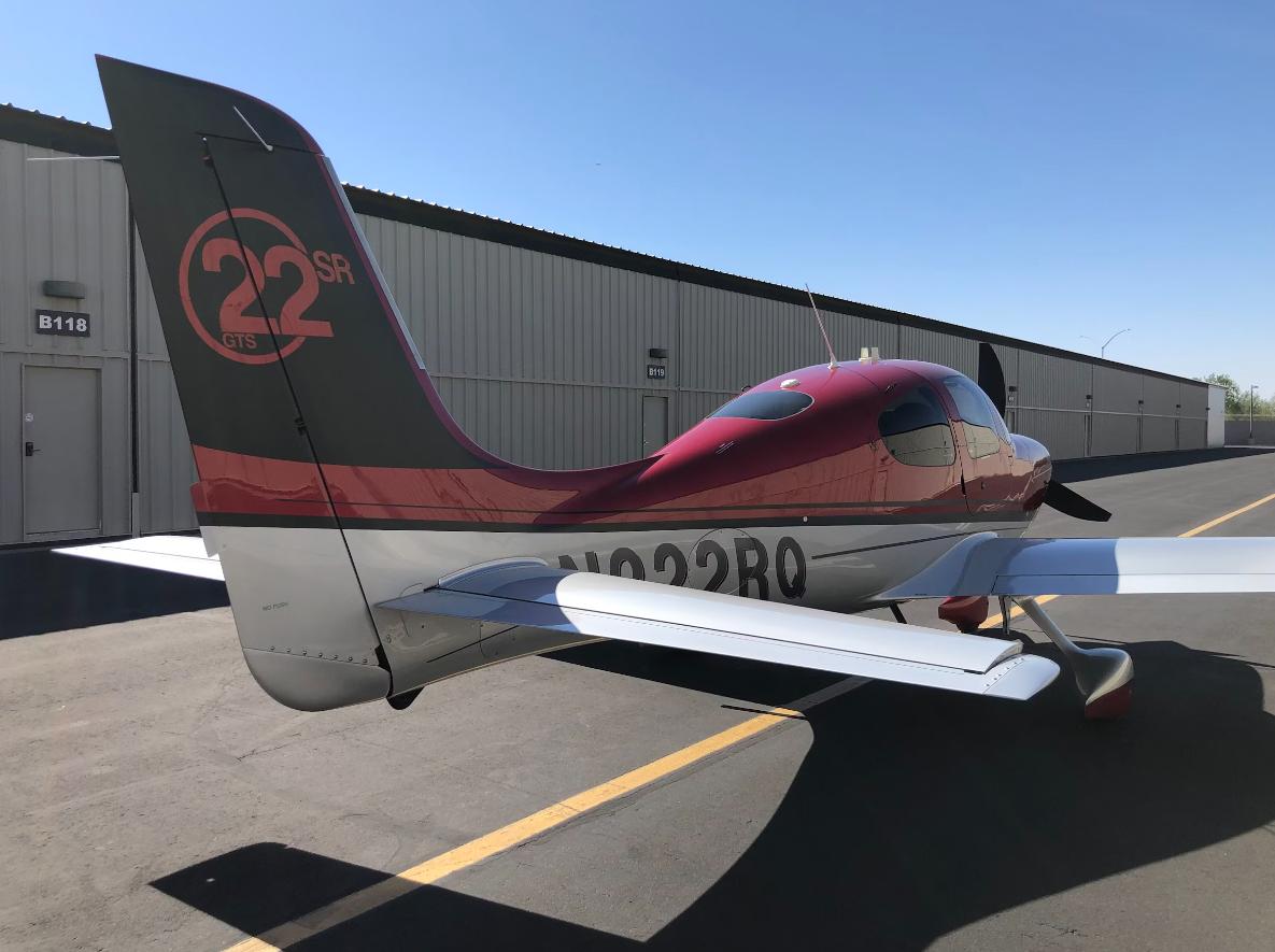 2011 Cirrus SR22T Photo 6