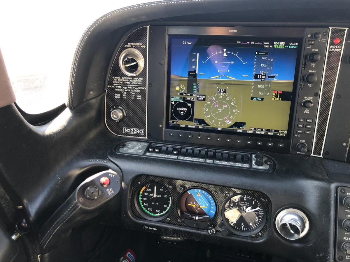 2011 Cirrus SR22T Photo 7