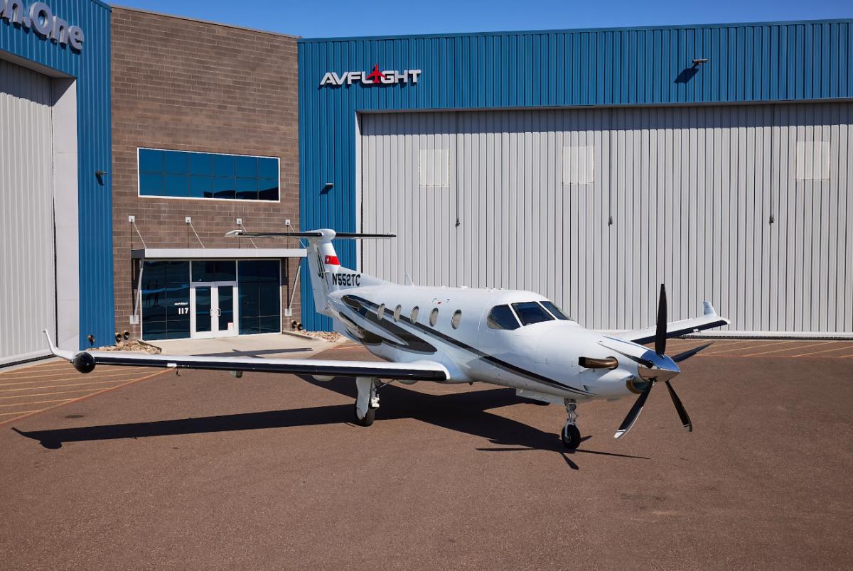 2002 Pilatus PC-12​/​45 Photo 5