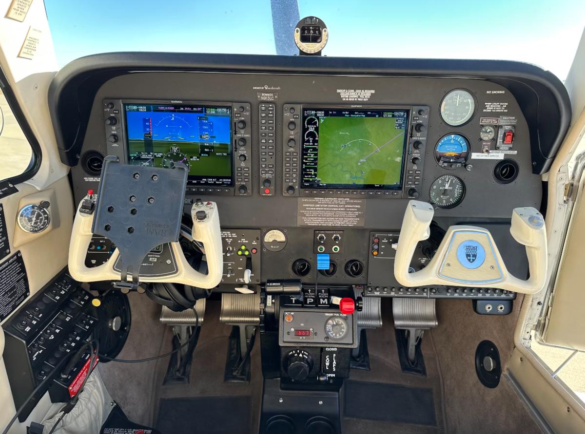 2007 Beechcraft G36 Bonanza Photo 2