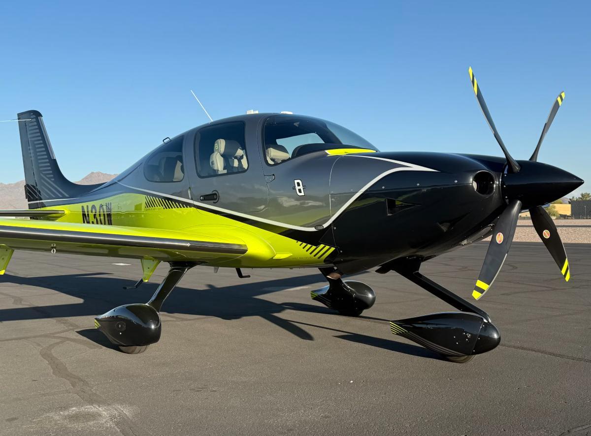 2021 Cirrus SR22T G6 Photo 3