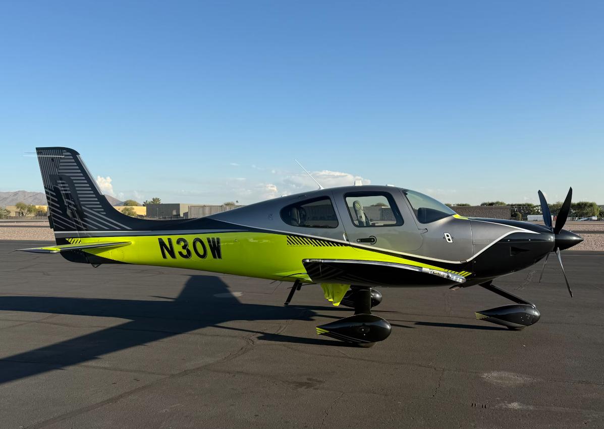 2021 Cirrus SR22T G6 Photo 4