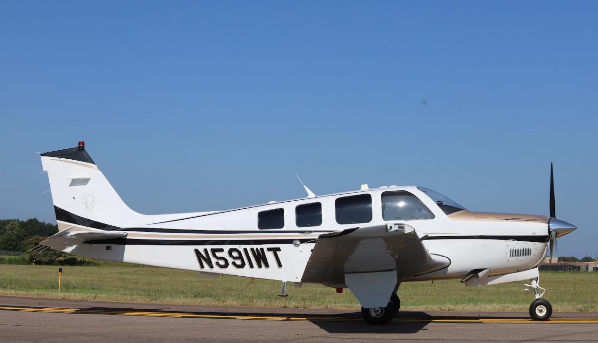 2010 Beechcraft G36 Bonanza Photo 2