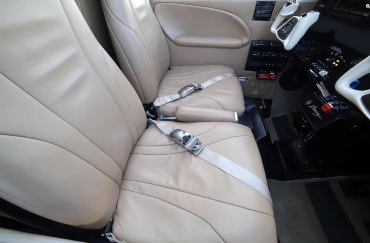 2010 Beechcraft G36 Bonanza Photo 6