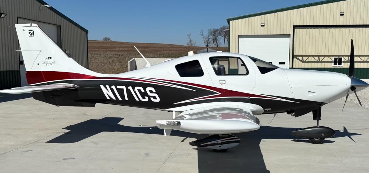 2015 Cessna TTx T240 Photo 2