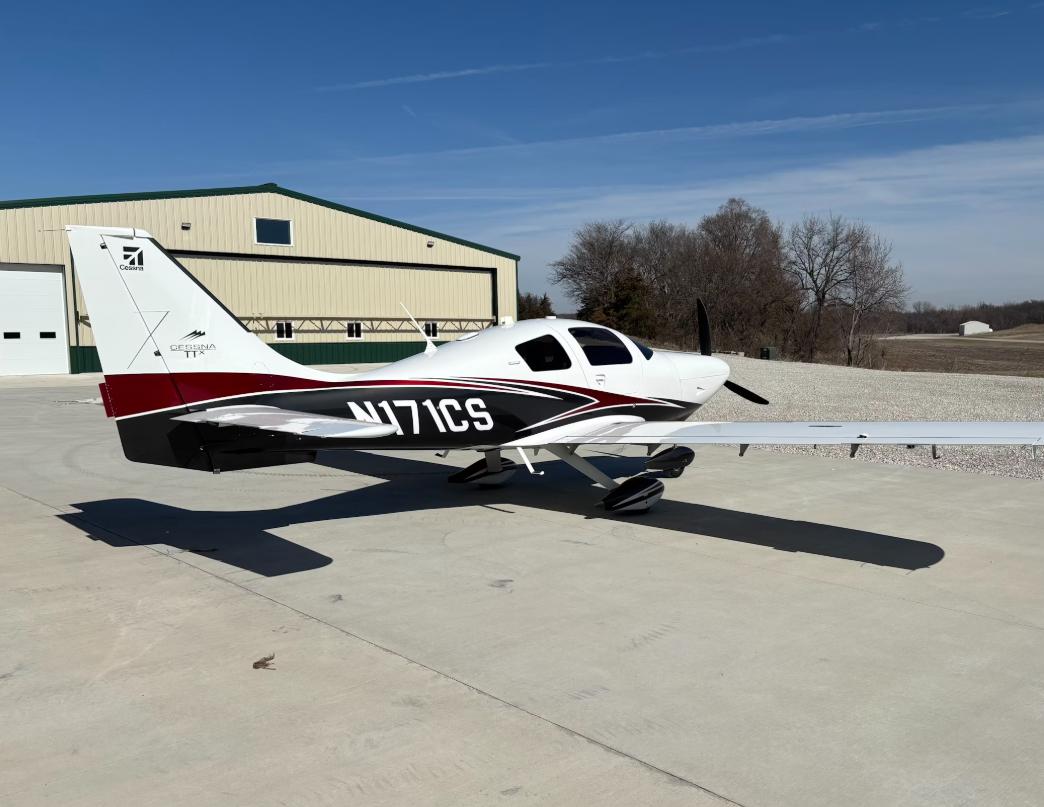 2015 Cessna TTx T240 Photo 3