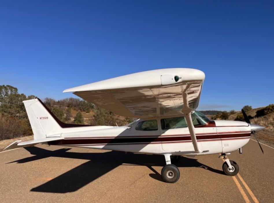 1976 Cessna 172N Skyhawk Photo 3