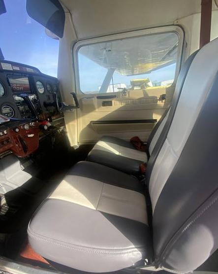 1972 CESSNA 150L Photo 3