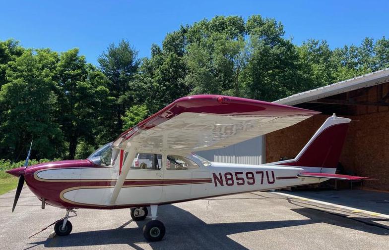 1965 Cessna 172F Skyhawk Photo 2