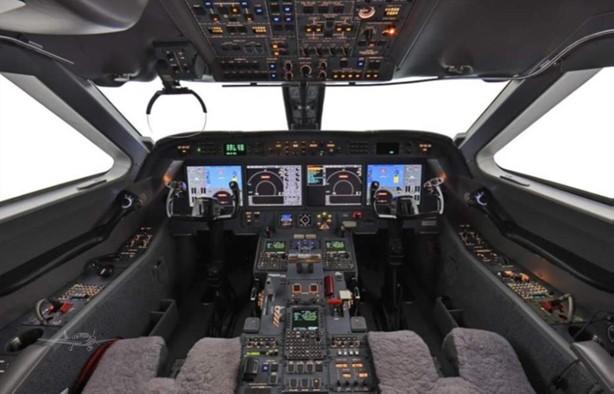 2010 GULFSTREAM G550 Photo 5