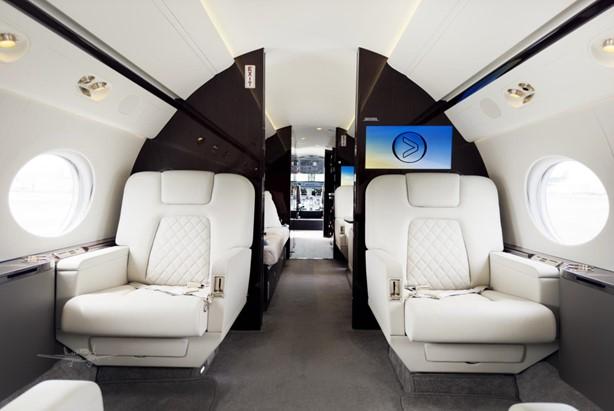 2010 GULFSTREAM G550 Photo 3