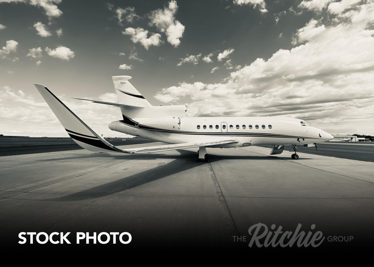 2013 Dassault Falcon 900LX Photo 2