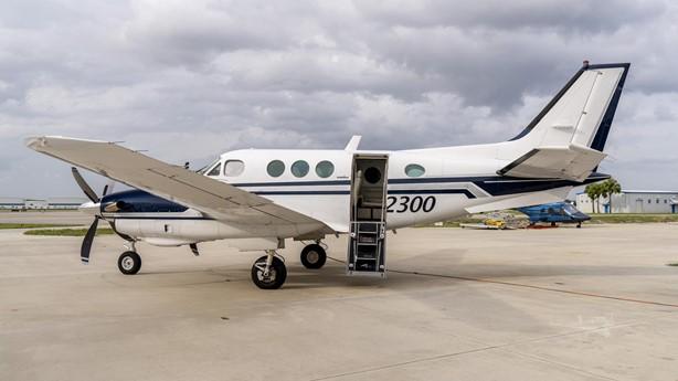 BEECHCRAFT KING AIR C90 Photo 2