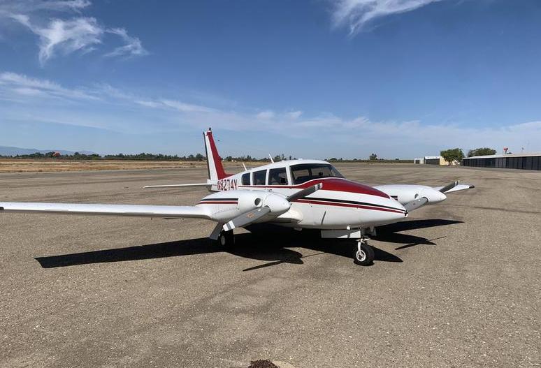 1967 PIPER PA-30 TWIN COMANCHE  Photo 2