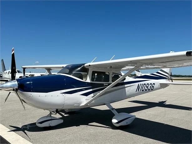 2006 CESSNA TURBO 182 SKYLANE Photo 2