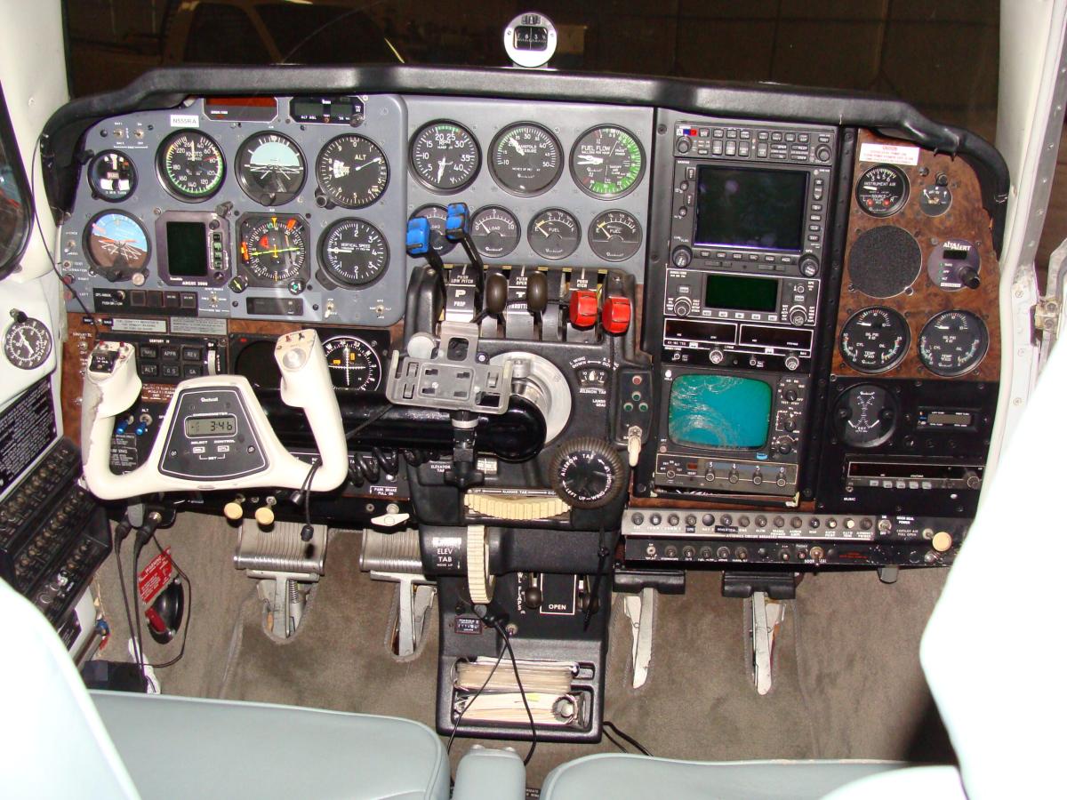 1975 Beechcraft Baron E55 Photo 3