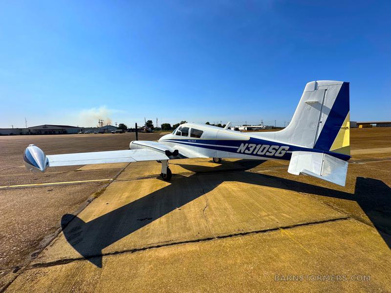 1957 CESSNA 310 Photo 4