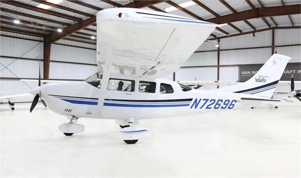 2001 CESSNA TURBO 206H STATIONAIR Photo 2