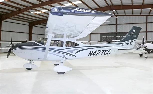 2016 CESSNA 182T SKYLANE Photo 3