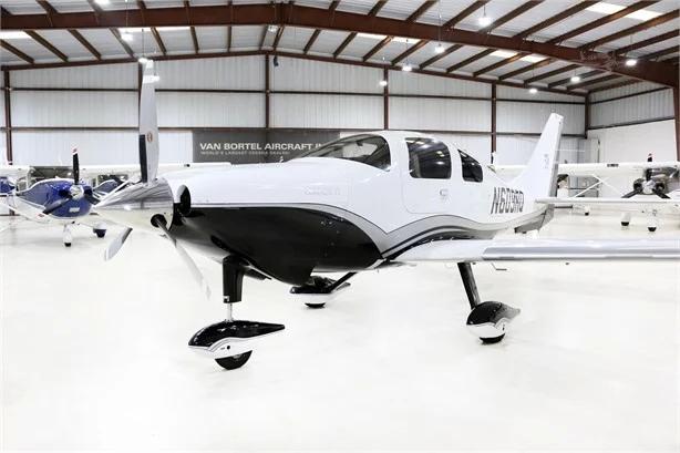 2007 CESSNA 400 Photo 2