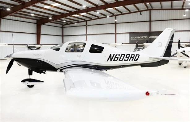 2007 CESSNA 400 Photo 3