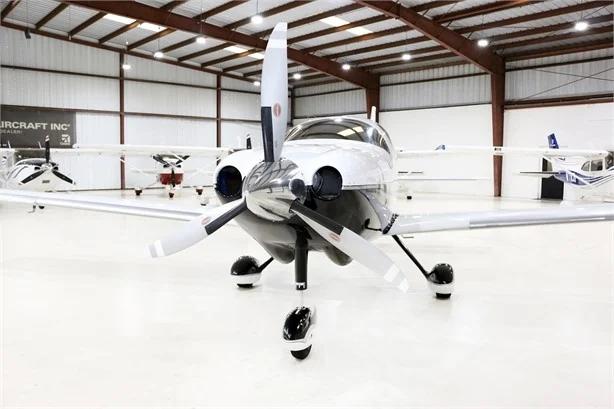 2007 CESSNA 400 Photo 4