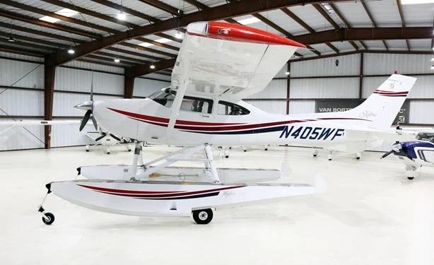 1999 CESSNA 182S SKYLANE Photo 2