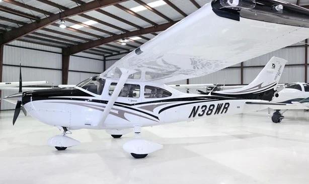 2012 CESSNA TURBO 182T SKYLANE Photo 3