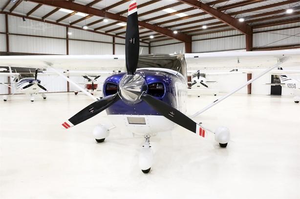 2019 CESSNA 182T SKYLANE Photo 4