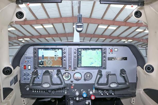 2010 CESSNA TURBO 206H STATIONAIR Photo 7