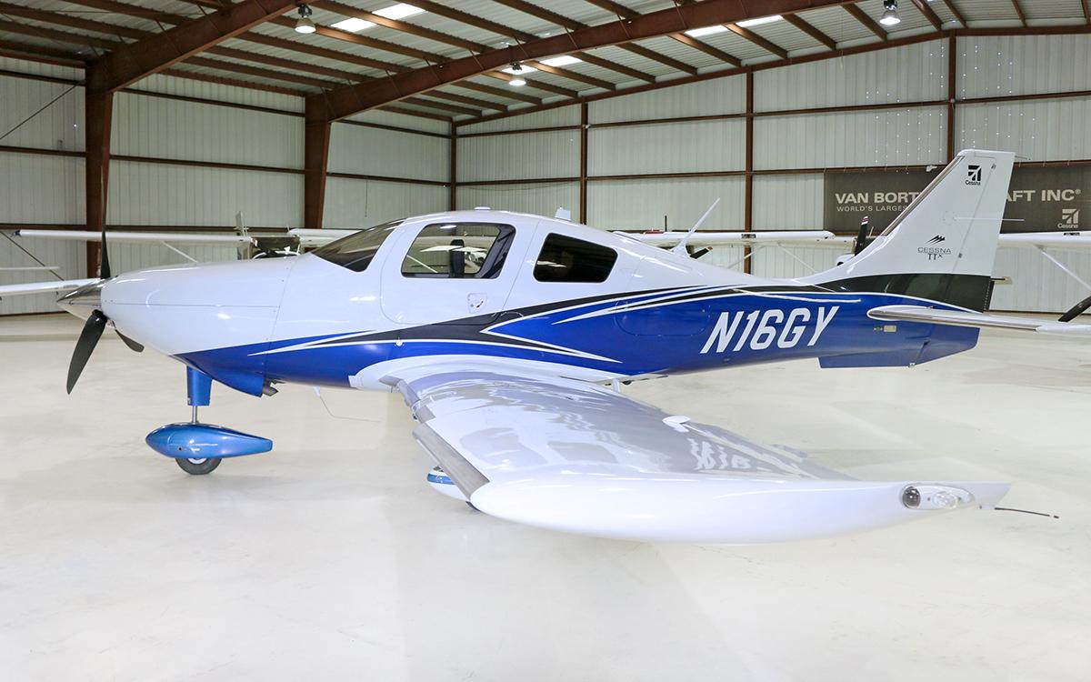 2016 Cessna TTx T240 Photo 2