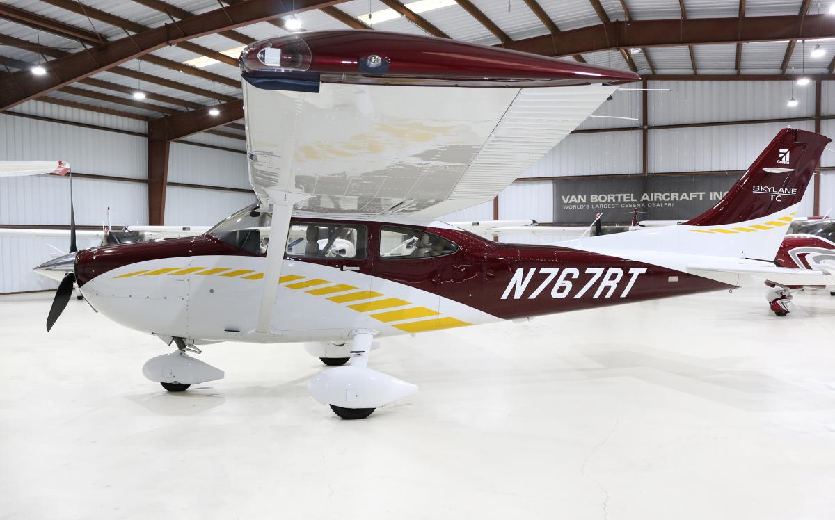 2023 CESSNA TURBO 182T SKYLANE Photo 2