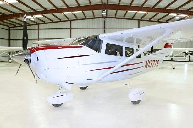 2003 CESSNA TURBO 206H STATIONAIR Photo 2