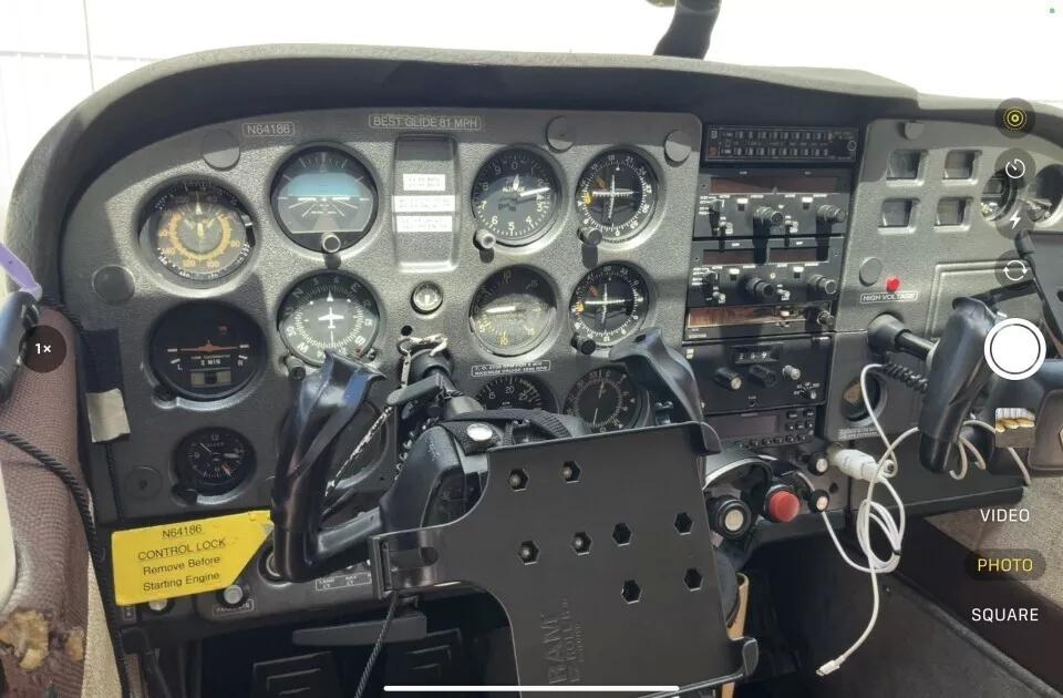 1975 Cessna 172M Photo 4